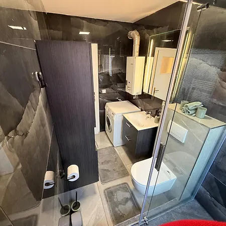 Oe Signature Living